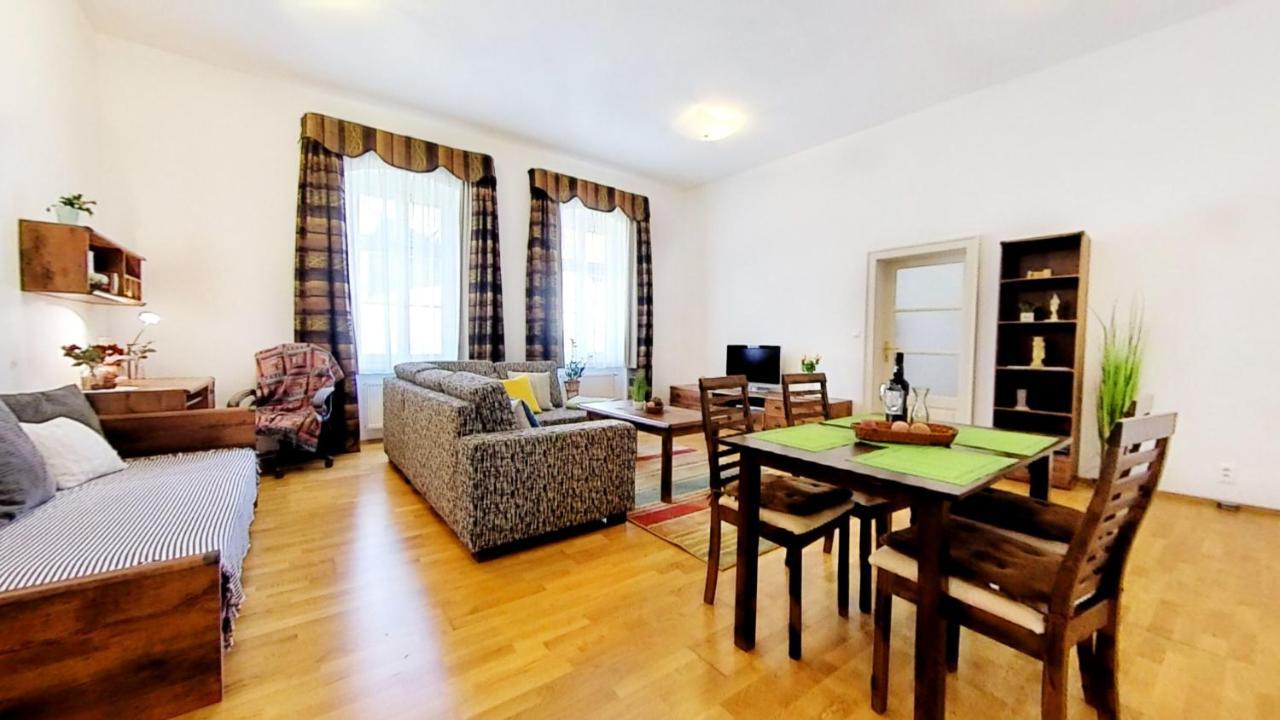 Central Apartmany Biela Street براتسيلافا المظهر الخارجي الصورة