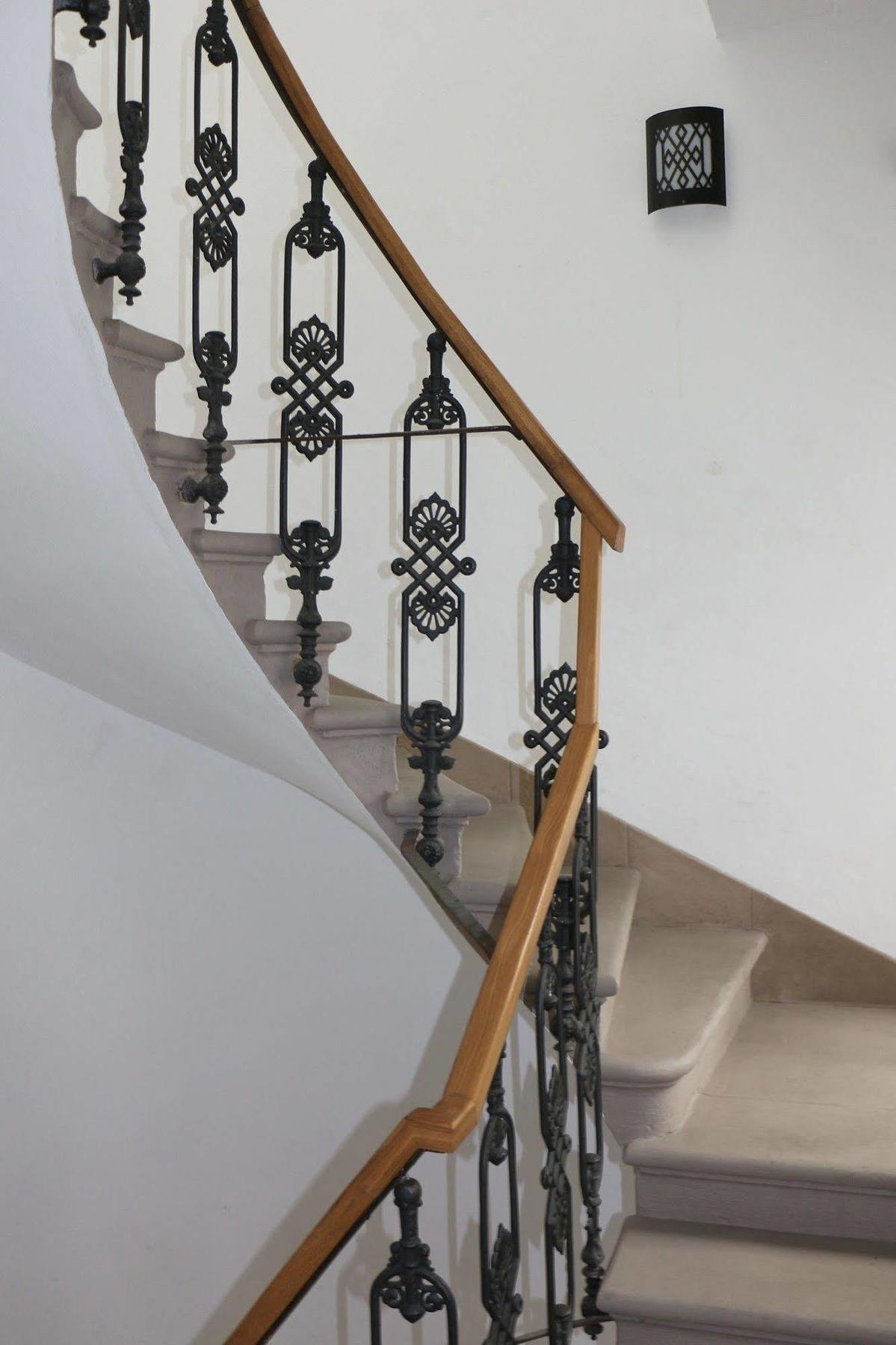 Central Apartmany Biela Street براتسيلافا المظهر الخارجي الصورة